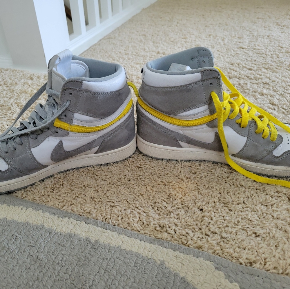 Size 10 Air Jordans zip